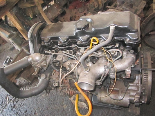 ขายเครื่องยนต์โตโยต้า  2L  ข้อ STD