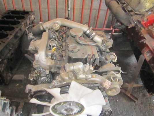 ขายเครื่องยนต์+เกียร์ นิสสัน TD27  ข้อ STD