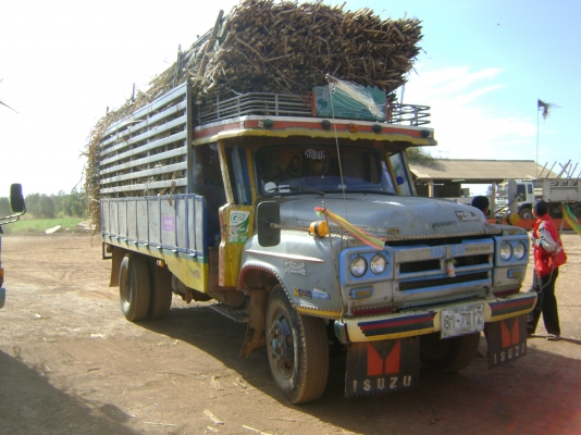 รถหัวยาวอีซูซุ 125แรง