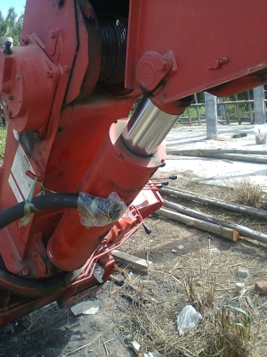 ขายเครน Unic 5 ตัน 3 ปลอก สภาพดี