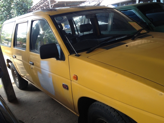 รถ NISSAN  van