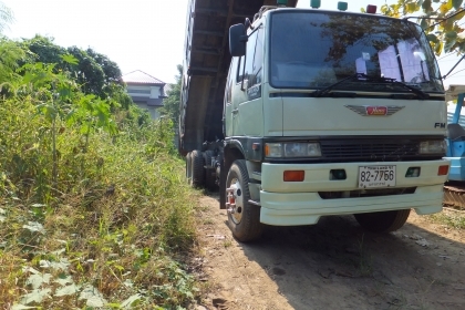 10ล้อดั้มHINO FM1M220แรงม้าดั้มสามมิตรสภาพเดิมๆคัซซีสวยย 10ล้อดั้มHINO FM1M220แรงม้าดั้มสามมิตรสภาพเดิมๆคัซซีสวยย