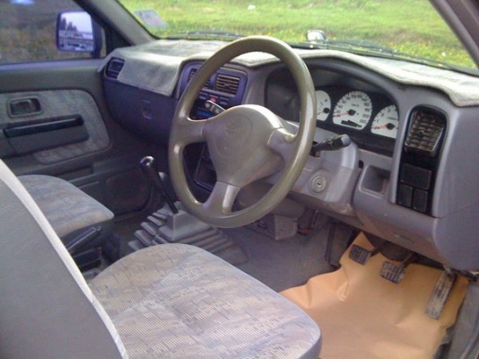 กระบะ Nissan frontier 4wd  สภาพร้อมใช้งาน