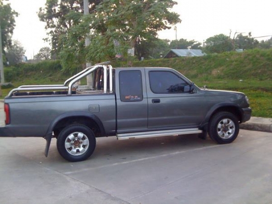 กระบะ Nissan frontier 4wd  สภาพร้อมใช้งาน
