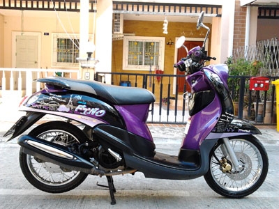 ขาย New Fino 2012 ลาย ปารีส รถ 5 เดือน ไมล์แท้ 6937 กม สภาพเดิมๆ รถผู้หญิงใช้ สีม่วง ดำ จด 10 สิงหาคม 2555 ราคา 28500 บาท