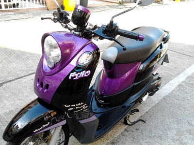 ขาย New Fino 2012 ลาย ปารีส รถ 5 เดือน ไมล์แท้ 6937 กม สภาพเดิมๆ รถผู้หญิงใช้ สีม่วง ดำ จด 10 สิงหาคม 2555 ราคา 28500 บาท