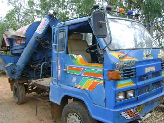 รถสีข้าว ไทยเล็ง 5 ฟุตครึ่ง