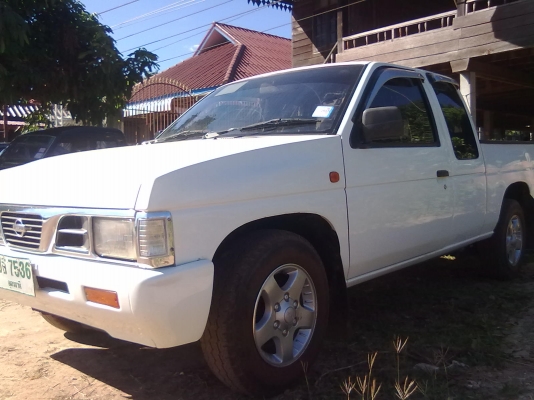 BIG-M ปี่39 ไมล์โค้ง เครื่อง 2.7 ทะเบียนพร้อมโอน BIG-M ปี่39 ไมล์โค้ง เครื่อง 2.7 ทะเบียนพร้อมโอน