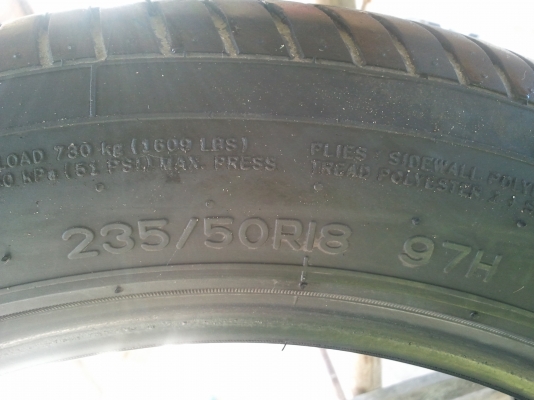 ขายยาง NANGKANG 235/50R18 ปี 2011