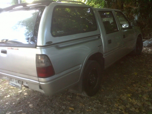 อีซูซุ ดราก้อน 4 ประตู ปี 02 เครือง 2.5 เทอร์โบ  ขายค่ะ