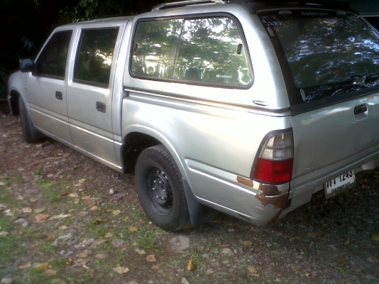 อีซูซุ ดราก้อน 4 ประตู ปี 02 เครือง 2.5 เทอร์โบ  ขายค่ะ