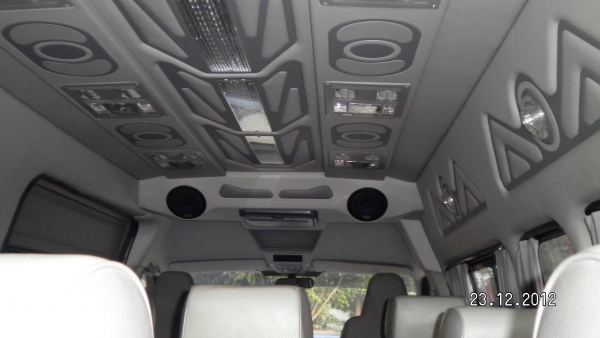 ขายรถตู้