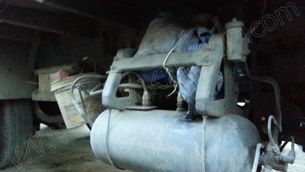 รถบรรทุก 10 ล้อ ยี่ห้อ MITSUBISHI 168 แรงม้า ติดแก๊ส NGV 8 ถัง ลักษณะถังยืน