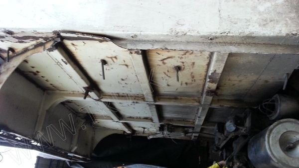 รถบรรทุก 10 ล้อ ยี่ห้อ MITSUBISHI 168 แรงม้า ติดแก๊ส NGV 8 ถัง ลักษณะถังยืน