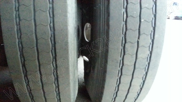 รถบรรทุก 10 ล้อ ยี่ห้อ MITSUBISHI 168 แรงม้า ติดแก๊ส NGV 8 ถัง ลักษณะถังยืน