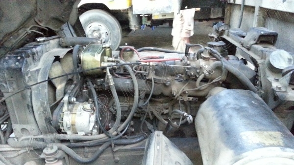 รถบรรทุก 10 ล้อ ยี่ห้อ MITSUBISHI 168 แรงม้า ติดแก๊ส NGV 8 ถัง ลักษณะถังยืน