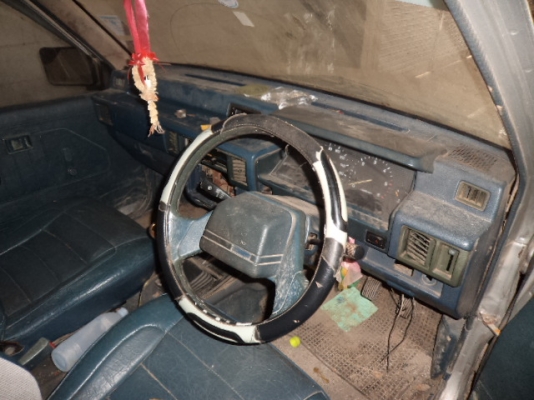 ขาย MITSUBISHI เครื่อง 2.5 ปี1994 ขายตามสภาพ086-4457033ไม่ลดแล้วครับ