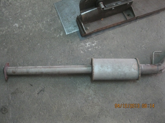 ขายท่อไอเสีย celica ไฟ4ตา หลังแคทใส่เครื่องเดิมครับ