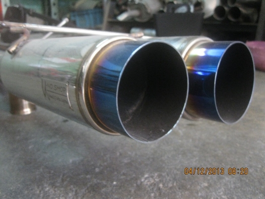 ขายท่อไอเสีย celica ไฟ4ตา หลังแคทใส่เครื่องเดิมครับ