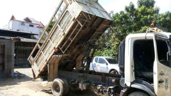 รถบรรทุกดั๊ม 6 ล้อ ยี่ห้ออีโน่ รุ่น FC4J รถปี 2547 รถบรรทุกดั๊ม 6 ล้อ ยี่ห้ออีโน่ รุ่น FC4J รถปี 2547