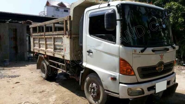 รถบรรทุกดั๊ม 6 ล้อ ยี่ห้ออีโน่ รุ่น FC4J รถปี 2547 รถบรรทุกดั๊ม 6 ล้อ ยี่ห้ออีโน่ รุ่น FC4J รถปี 2547