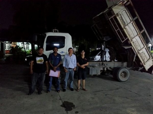 รถบรรทุกดั๊ม 6 ล้อ ยี่ห้ออีโน่ รุ่น FC4J รถปี 2547 รถบรรทุกดั๊ม 6 ล้อ ยี่ห้ออีโน่ รุ่น FC4J รถปี 2547