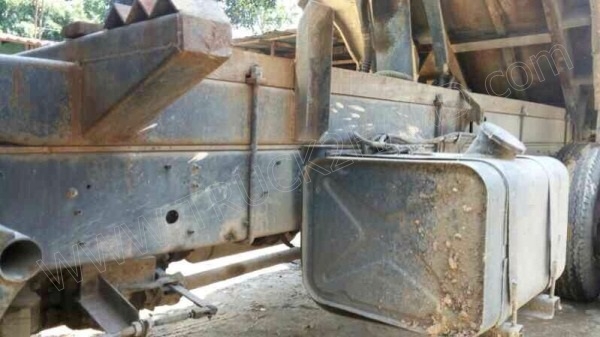 รถบรรทุกดั๊ม 6 ล้อ ยี่ห้ออีโน่ รุ่น FC4J รถปี 2547 รถบรรทุกดั๊ม 6 ล้อ ยี่ห้ออีโน่ รุ่น FC4J รถปี 2547