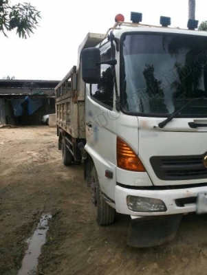 รถบรรทุกดั๊ม 6 ล้อ ยี่ห้ออีโน่ รุ่น FC4J รถปี 2547 รถบรรทุกดั๊ม 6 ล้อ ยี่ห้ออีโน่ รุ่น FC4J รถปี 2547