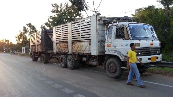 รถบรรทุก พ่วงแม่-ลูก ยี่ห้อ NISSAN ติดแก๊ส NGV 8 ถัง ลักษณะถังยืน รถบรรทุก พ่วงแม่-ลูก ยี่ห้อ NISSAN ติดแก๊ส NGV 8 ถัง ลักษณะถังยืน