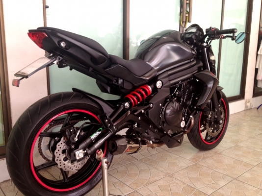 ขาย Kawasaki  ER6N ปี2013 สภาพป้ายแดง แต่งเพียบ วิ่งน้อย4xxx km. ราคา228000 บาท