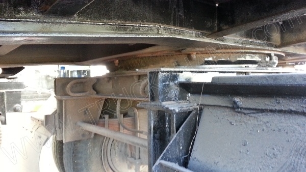 รถบรรทุกพ่วงแม่-ลูก ยี่ห้อ NISSAN  320 แรงม้า ติดแก๊ส NGV 8 ถัง ลักษณะถังยืน