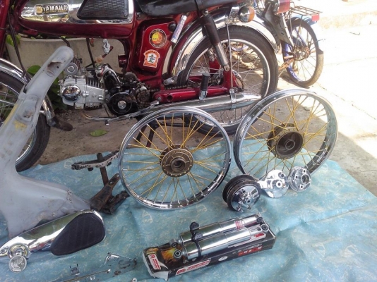 ขาย Yamaha YL2 เครื่องไลฟาน 110 สตาร์มือ ทะเบียนครบพร้อมโอนเเละโครง Honda S90 พร้อมอะไหล่ รถอยู่นครสวรรค์ ขายรวมกันครับ ถ้าสนใจติดต่อเบอร์ติดต่อ 085-0676602 (นนท์) ขาย Yamaha YL2 เครื่องไลฟาน 110 สตาร์มือ ทะเบียนครบพร้อมโอนเเละโครง Honda S90 พร้อมอะไหล่ รถอยู่นครสวรรค์ ขายรวมกันครับ ถ้าสนใจติดต่อเบอร์ติดต่อ 085-0676602 (นนท์)