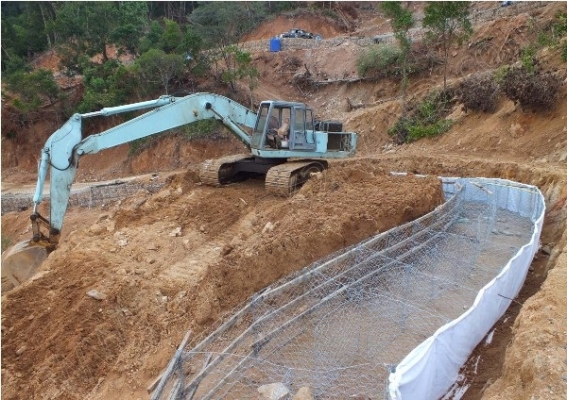 รถแบคโฮ KOBELCO SK300 MARK 2