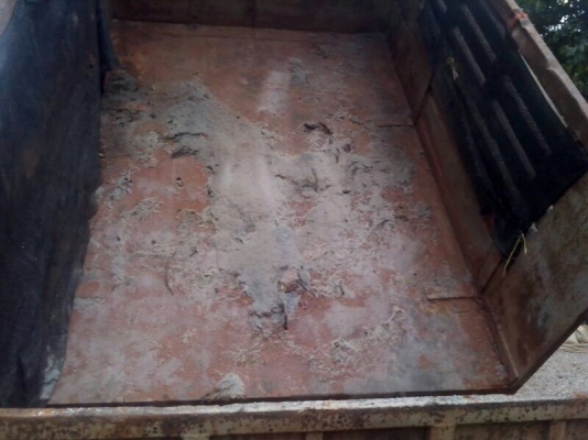 รถฮีโน่ 6 ล้อดั้ม FF 195 แรงม้า. ปี 39    สนใจติดต่อ 081 - 6079515