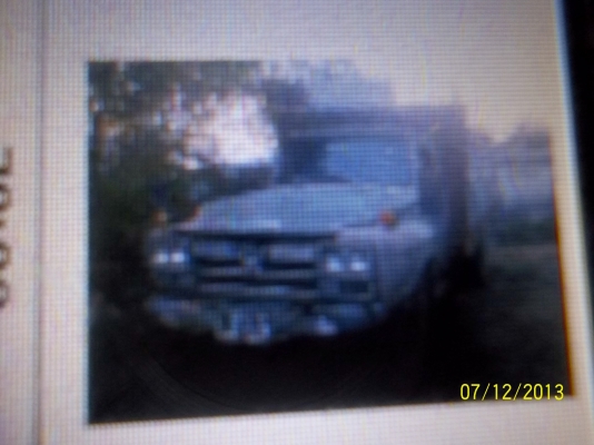 ขาย6ล้อ      ISUZU หัวยาว   เครื่อง DA120  แรง หัวเหล็กมีประตู