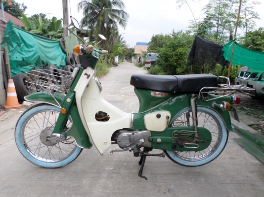 ขาย C70 ถังแยกแฮนตรงสภาพสวยเดิมๆเครื่องดีควันไม่ขาวทะเบียนโอน