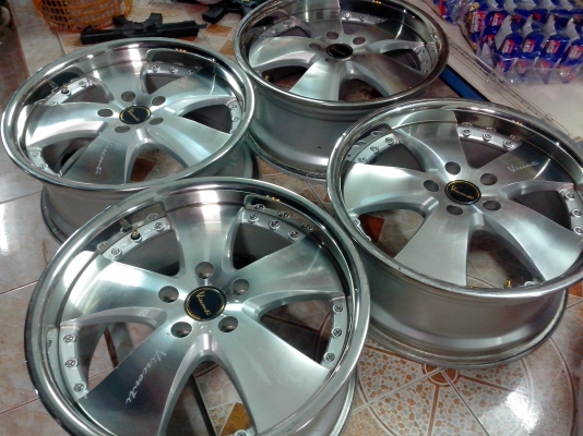 ขายแม็ก18 ห้ารู114.3กว้าง8นิ้ว มือสอง et45เงาๆ ขายถูกๆ ขายแม็ก18 ห้ารู114.3กว้าง8นิ้ว มือสอง et45เงาๆ ขายถูกๆ