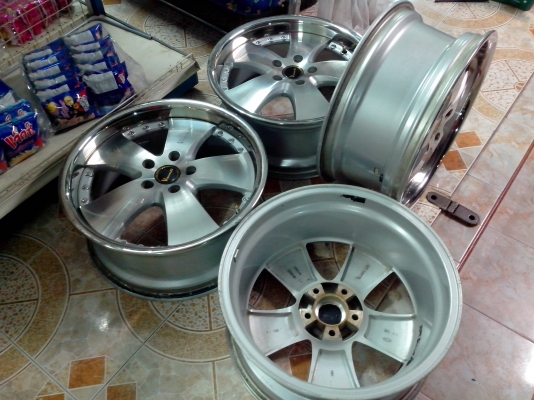 ขายแม็ก18 ห้ารู114.3กว้าง8นิ้ว มือสอง et45เงาๆ ขายถูกๆ ขายแม็ก18 ห้ารู114.3กว้าง8นิ้ว มือสอง et45เงาๆ ขายถูกๆ