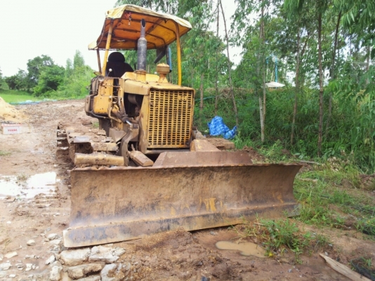 KOMUTSU D20P-5 KOMUTSU D20P-5