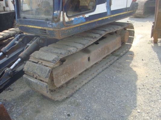 รถขุด SK60 Mark III อาร์มยืดได้ เหมาะสำหรับงานลึกๆ แทรคเล็กหุ้มยาง พร้อมใบมีดดัน