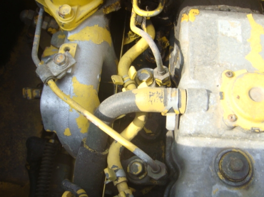 รถขุด SK60 Mark III อาร์มยืดได้ เหมาะสำหรับงานลึกๆ แทรคเล็กหุ้มยาง พร้อมใบมีดดัน