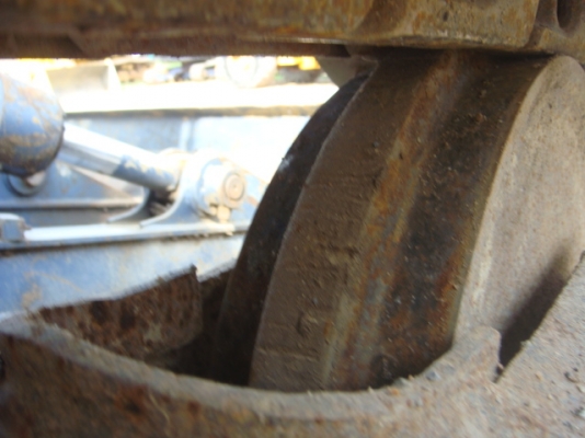 รถขุด SK60 Mark III อาร์มยืดได้ เหมาะสำหรับงานลึกๆ แทรคเล็กหุ้มยาง พร้อมใบมีดดัน