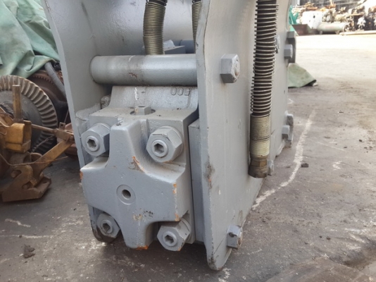 ขาย หัวกระแทกใส่รถขุด ขนาด PC60 มือสองญี่ปุ่น