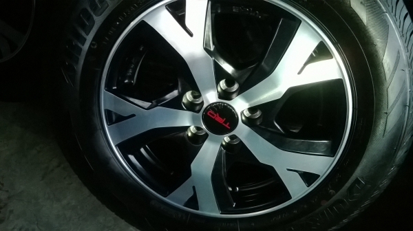 ขายล้อTRD ขอบ16พร้อมยางชุดละ19000 ขายล้อTRD ขอบ16พร้อมยางชุดละ19000