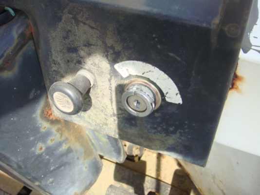 รถตักเล็ก YANMAR V4 สภาพดี ยางสวย เครื่องยนต์แน่น ชั่วโมงน้อย รถตักเล็ก YANMAR V4 สภาพดี ยางสวย เครื่องยนต์แน่น ชั่วโมงน้อย