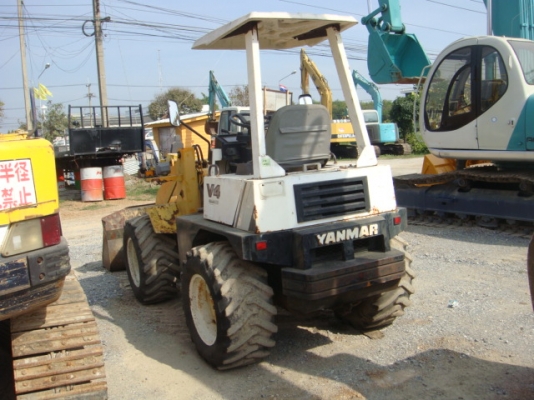 รถตักเล็ก YANMAR V4 สภาพดี ยางสวย เครื่องยนต์แน่น ชั่วโมงน้อย รถตักเล็ก YANMAR V4 สภาพดี ยางสวย เครื่องยนต์แน่น ชั่วโมงน้อย