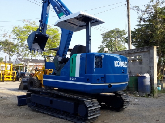 ขาย รถขุด KOBELC0 รุ่น SK042  แทร็กเหล็ก  มือสองญี่ปุ่น