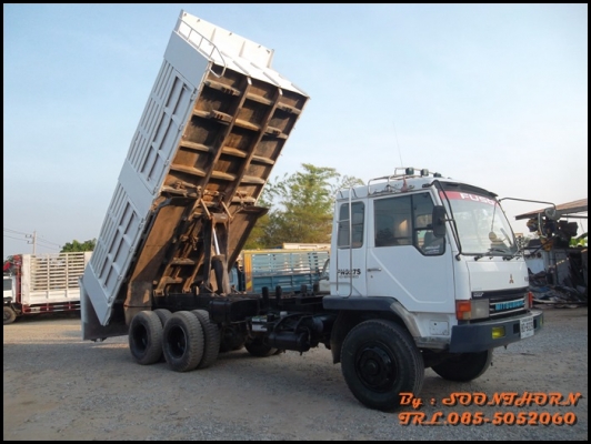 ขายด่วน 10 ล้อ ดั้ม MITSUBISHI FUSO 527M-TF  220 แรง เทอร์โบ สภาพเดิมๆ พร้อมใช้งาน ราคาสุดคุ้ม