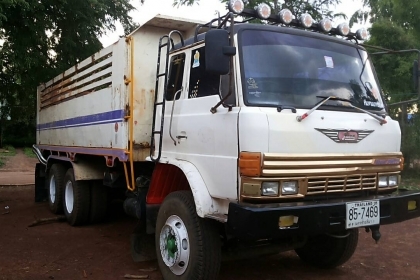**830,000 บ.ต่อรอง**ขาย10ล้อ2เพลาดั๊ม HINO FM177 วางเครื่องHO7C 185HP แห้งแรง ไม่เยิ้ม ช่วงล่างคัสซีดีไม่ผุไม่บวม สโลวครบ กระบะดั๊มข้างเรียบ ยางสวย10เส้น หัวสวยภายในคอนโซลครบ เบรคทริฟฟี่ พร้อมใช้ พร้อมลุยงาน เอกสารครบ ราคาต่อรองได้เด้อ พี่น้องครับ