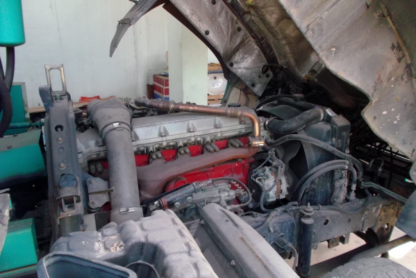 ขายด่วนรถ6ล้อโม่ปูน3.5คิวโม่ตรงคายาบ้าปั่มไดกิ้นเครือง220แรง